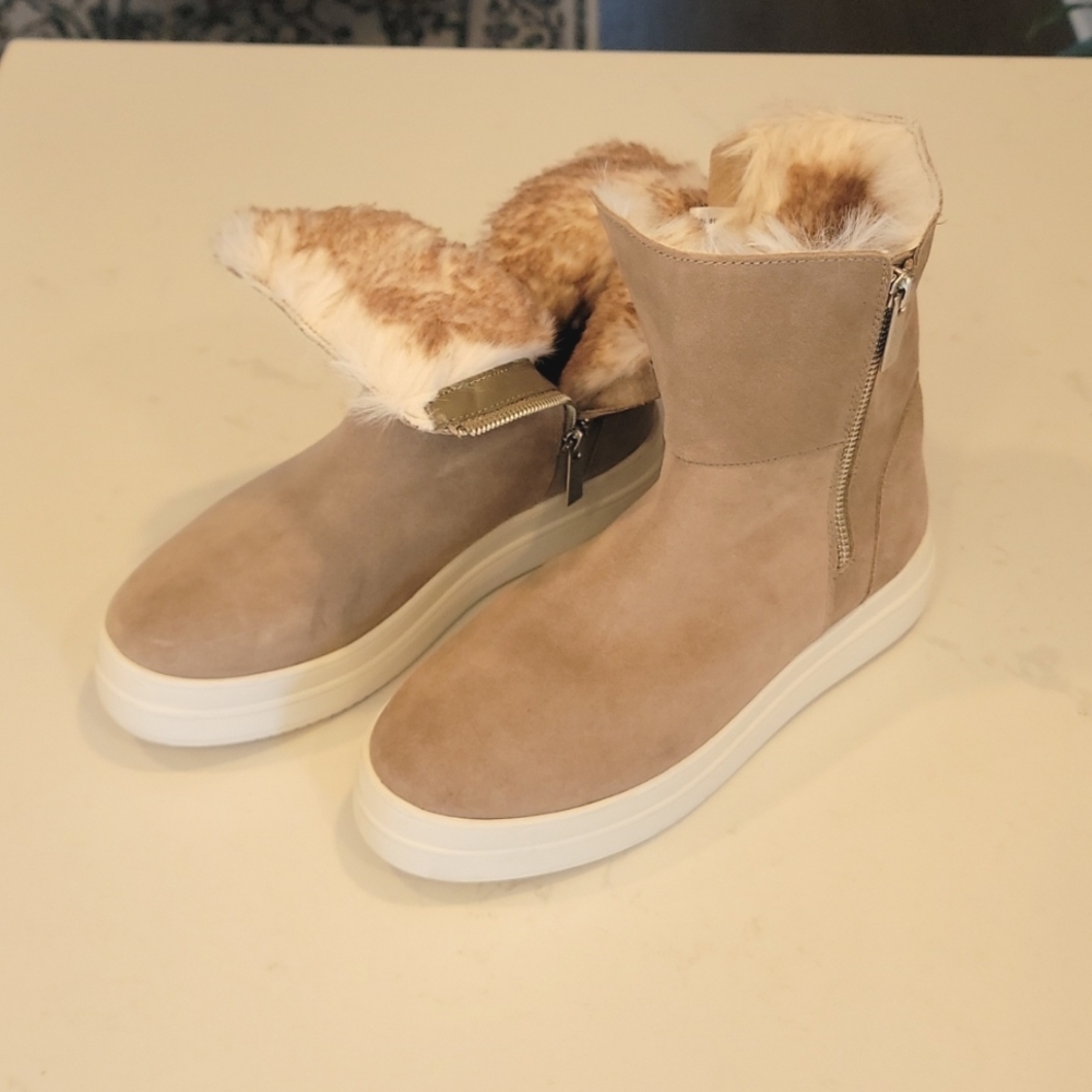 JSlides NYC TRISTAN Taupe Waterproof Suede